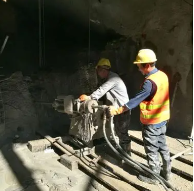 隆尧水下抗分散灌浆料特点 水下不分散注浆料介绍